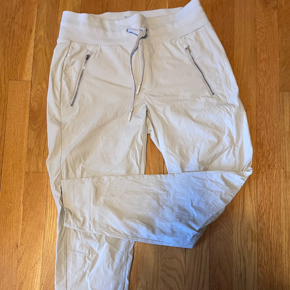 Athleta Size 4 Joggers